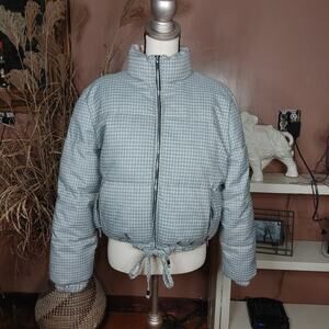 American Eagle Outfitters AEO AE Size Medium M Puffer Cropped Coat Reversible